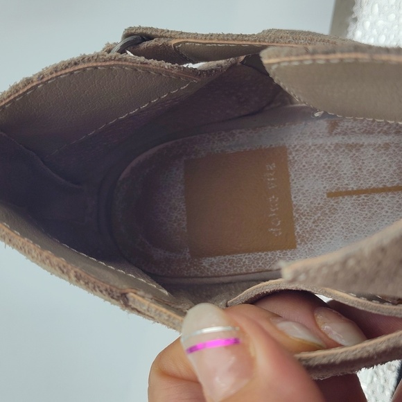 Dolce Vita Western Style Leather Ankle Boots in Taupe Size 6 - Picture 9 of 11